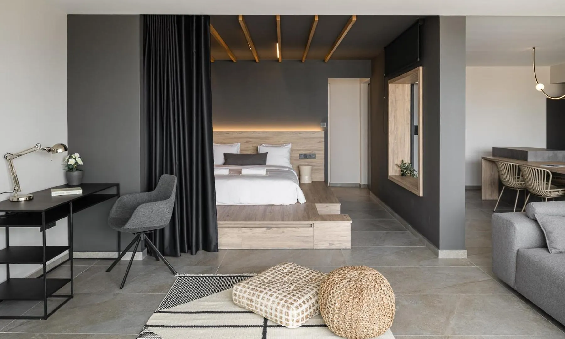 Az Premium Suite- 106 Thessaloniki Greece